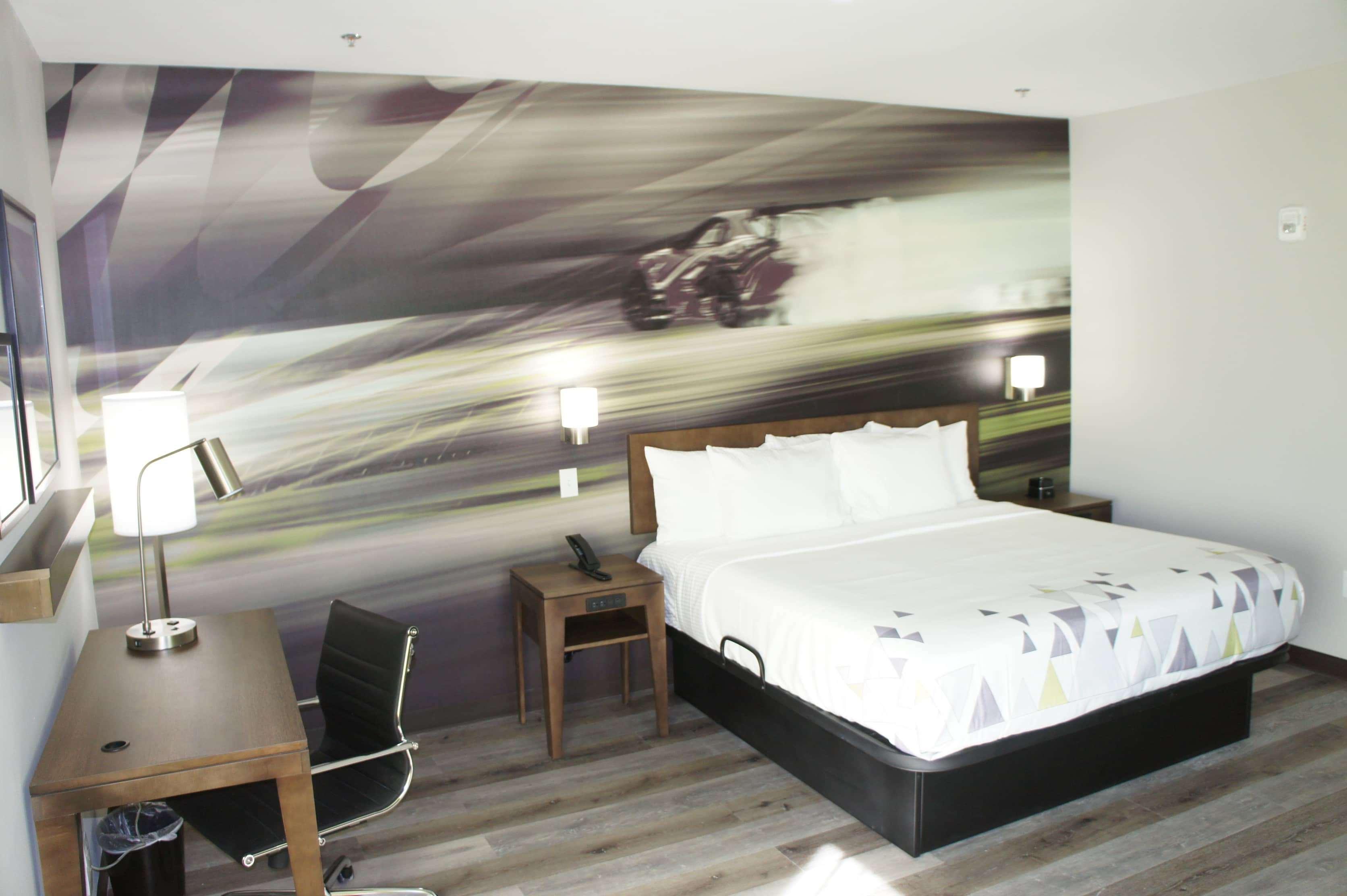 La Quinta Inn & Suites By Wyndham Браселтон Экстерьер фото