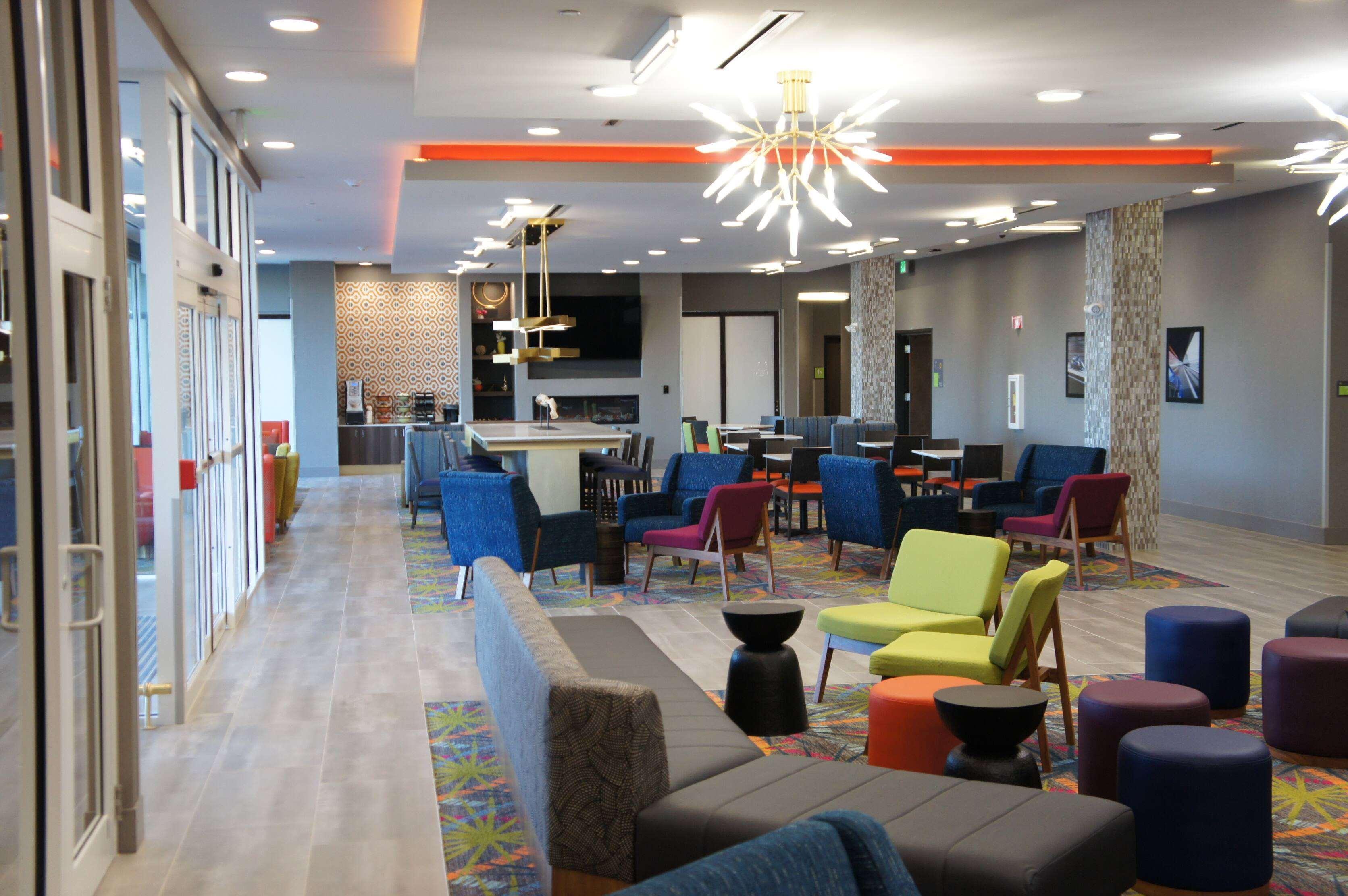 La Quinta Inn & Suites By Wyndham Браселтон Экстерьер фото