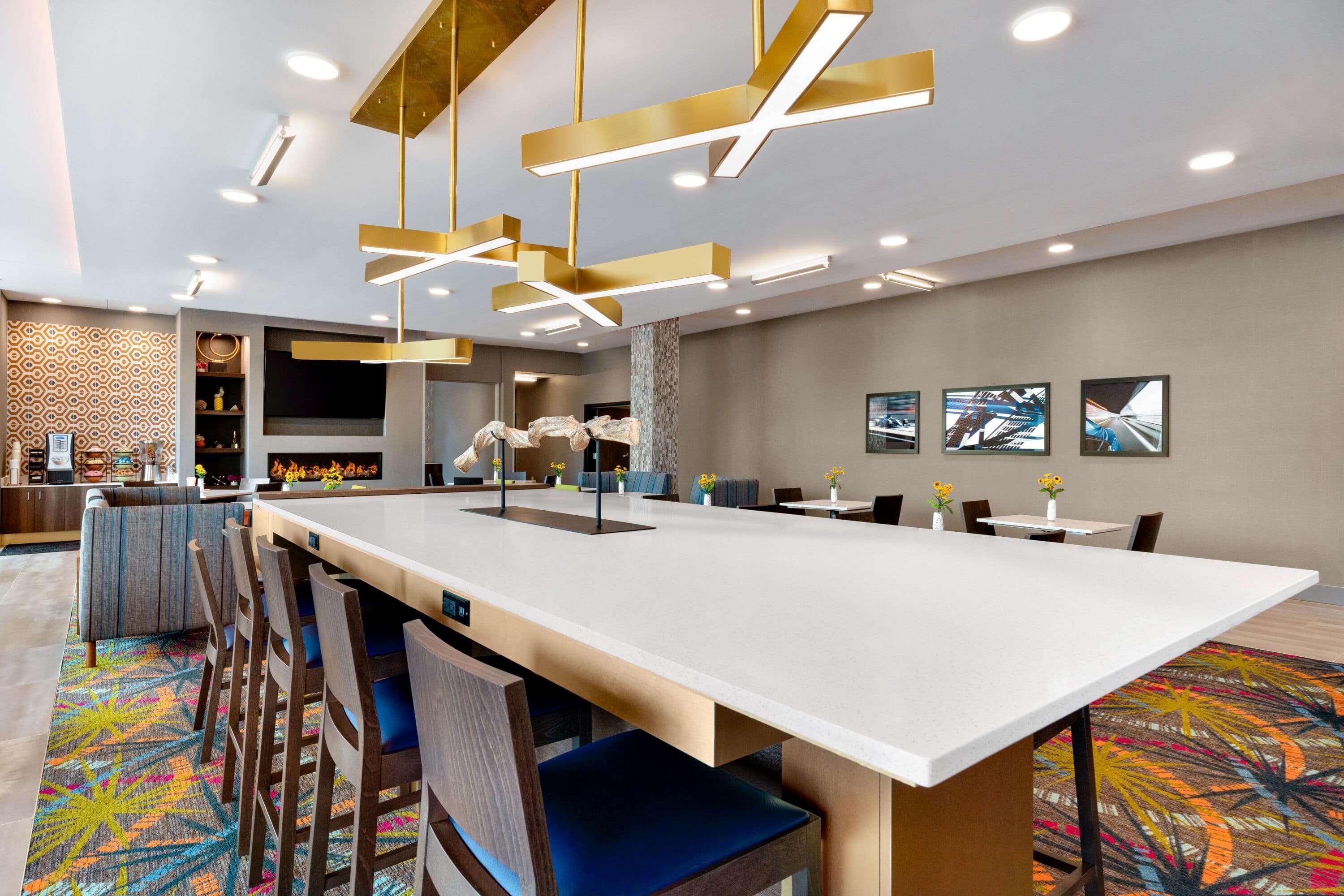 La Quinta Inn & Suites By Wyndham Браселтон Экстерьер фото