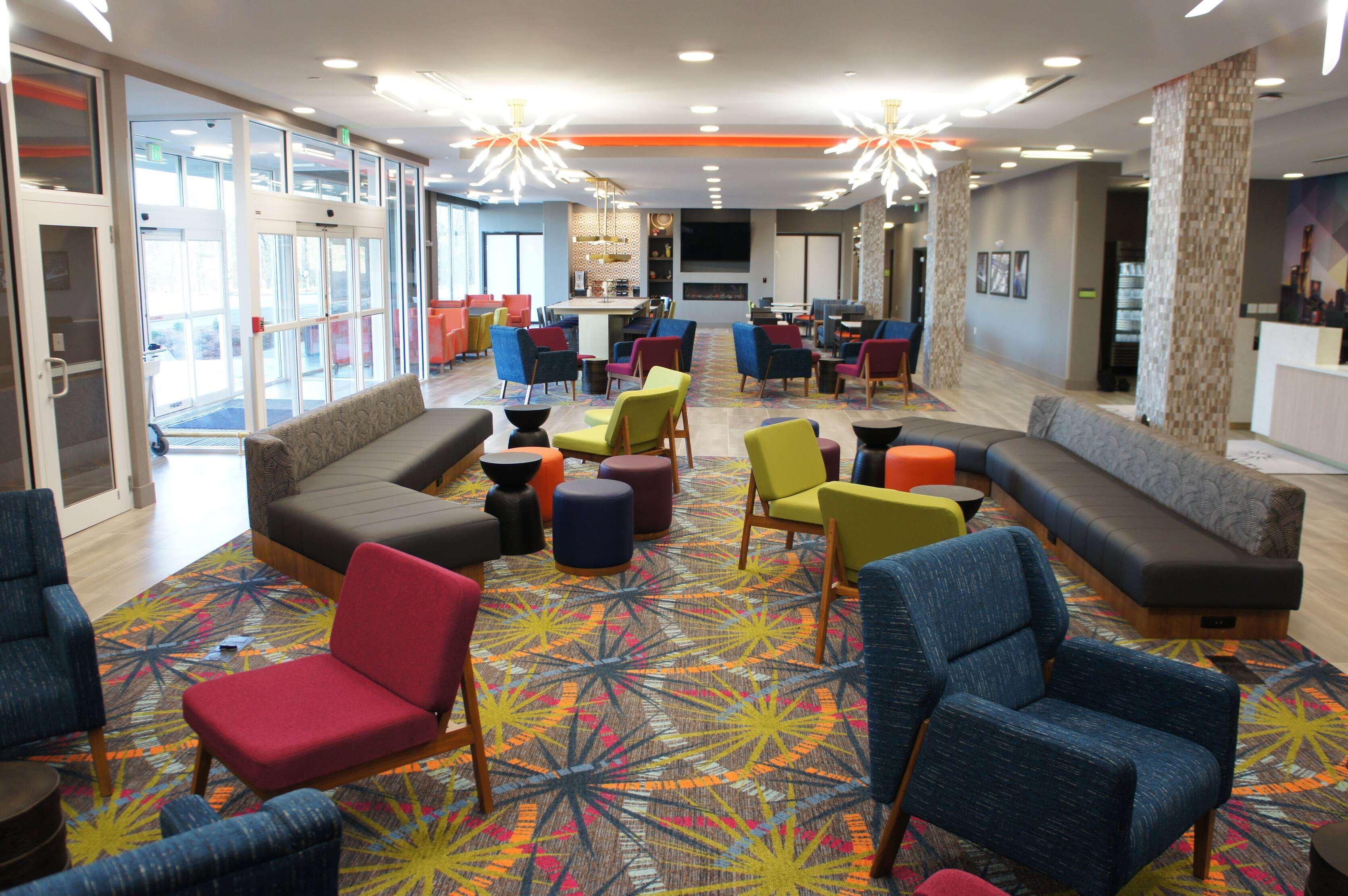 La Quinta Inn & Suites By Wyndham Браселтон Экстерьер фото