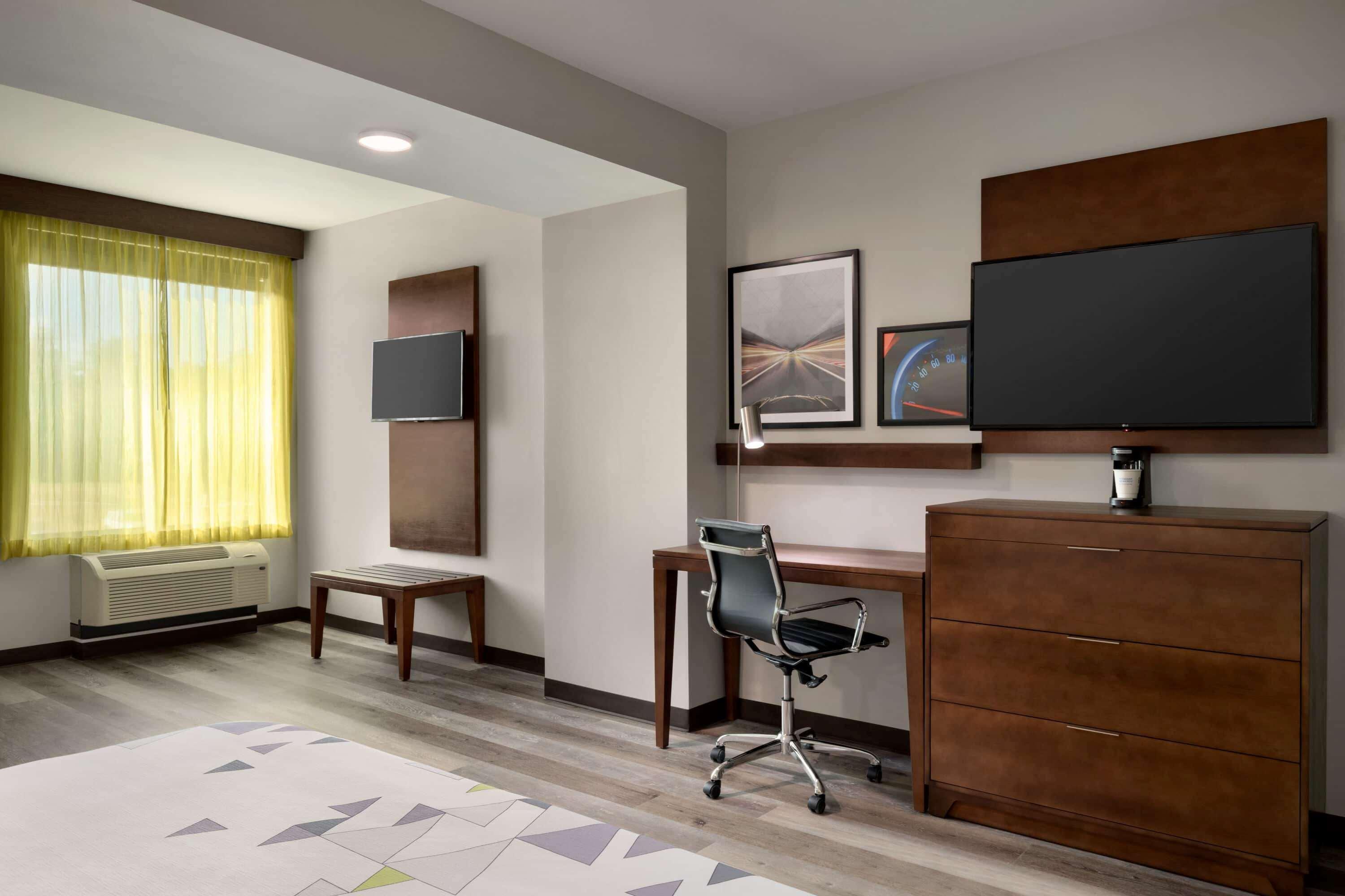 La Quinta Inn & Suites By Wyndham Браселтон Экстерьер фото