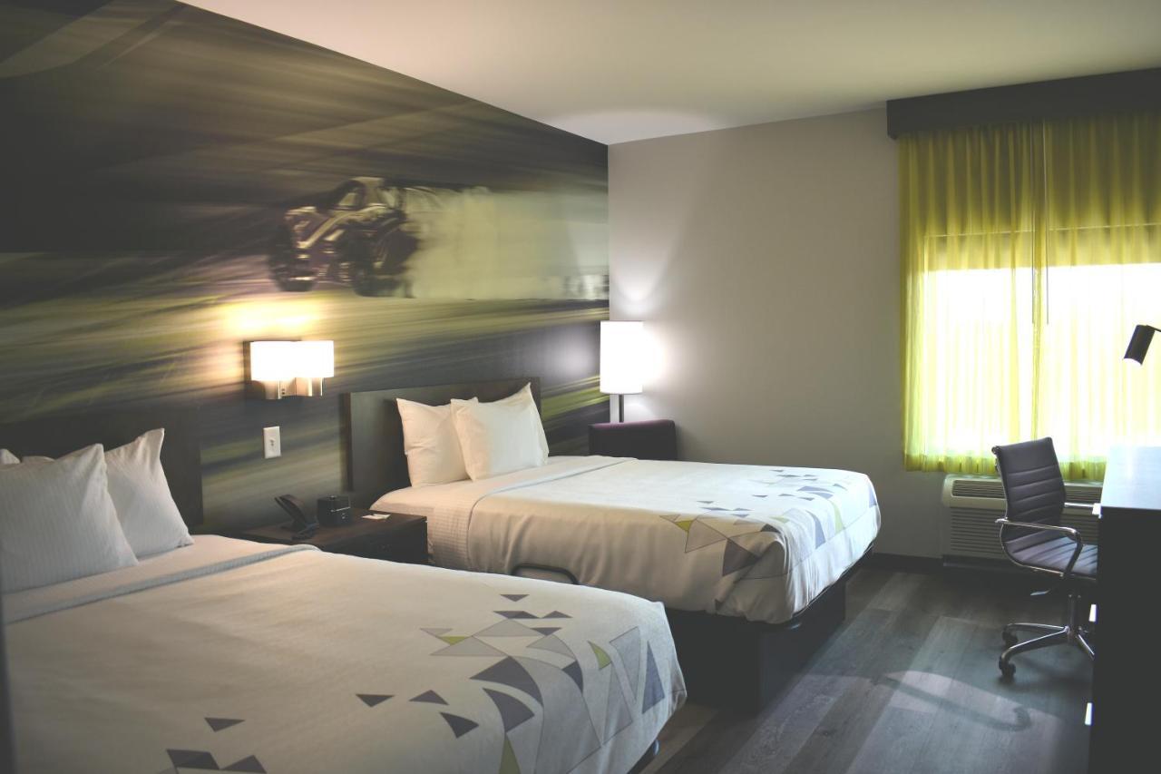 La Quinta Inn & Suites By Wyndham Браселтон Экстерьер фото